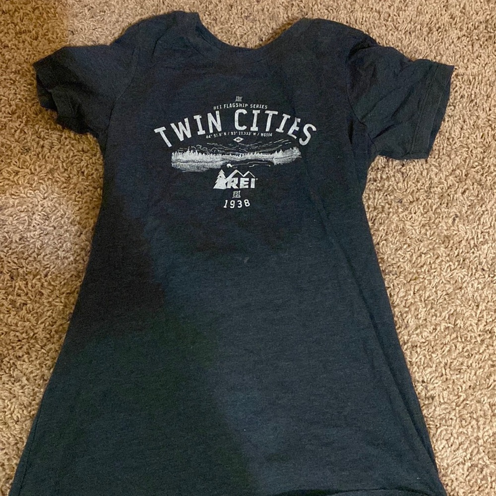 REI short sleeve t shirt